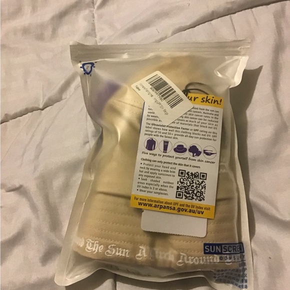 Oh Sunny beige bucket fisherman hat w/ park covers & bag NWT - Picture 3 of 8